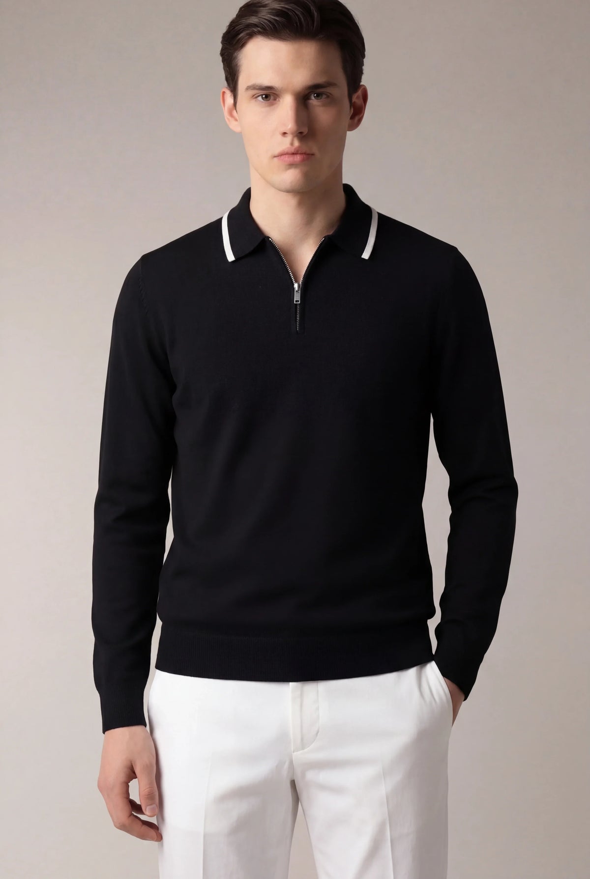 Polo negro extrafino de la ciudad