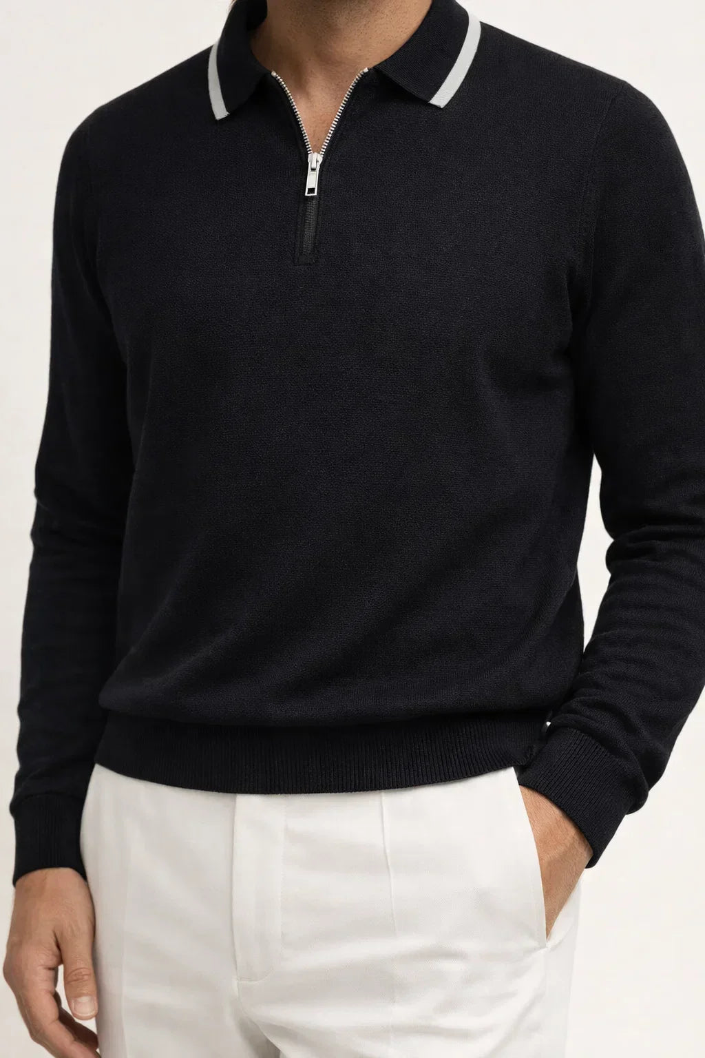 Polo negro extrafino de la ciudad